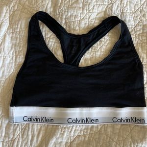 CALVIN KLEIN- sports bra size medium